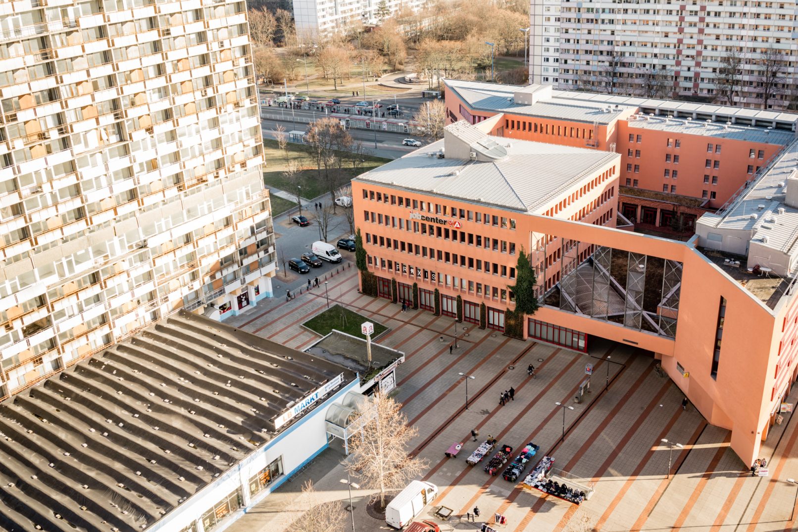 0004_jobcenter_halle